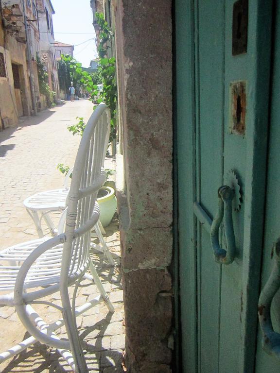 Ayvalik 1881 Pansiyon Eksteriør billede